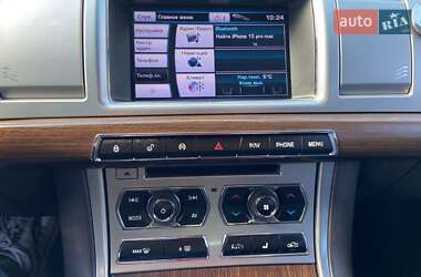 Седан Jaguar XF 2013 в 