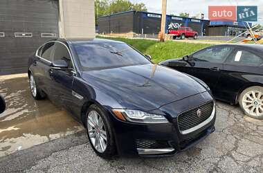 Седан Jaguar XF 2015 в Харкові