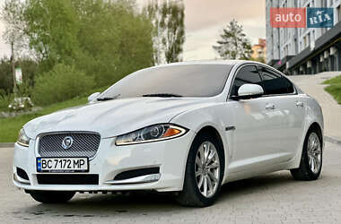 Седан Jaguar XF 2012 в Львові