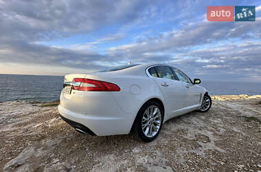 Седан Jaguar XF 2013 в 