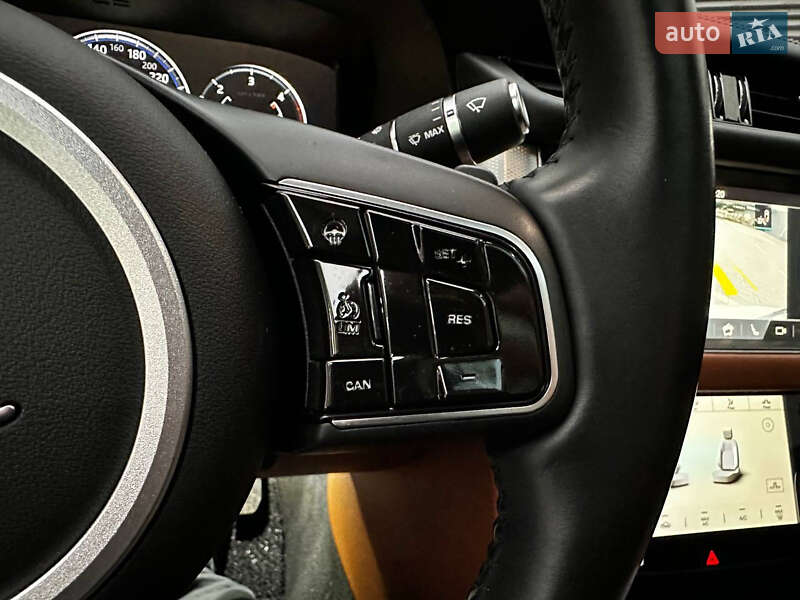 Седан Jaguar XF 2016 в Києві