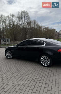 Седан Jaguar XF 2013 в 