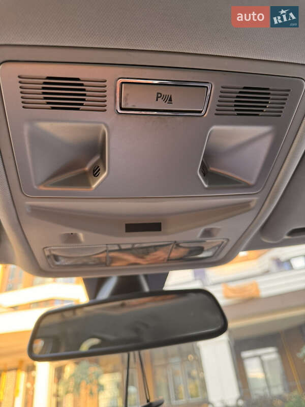 Седан Jaguar XF 2010 в Киеве
