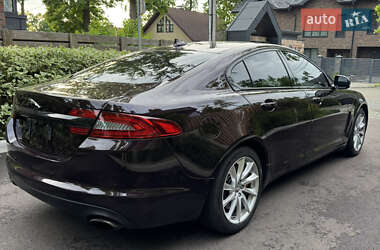 Седан Jaguar XF 2013 в 