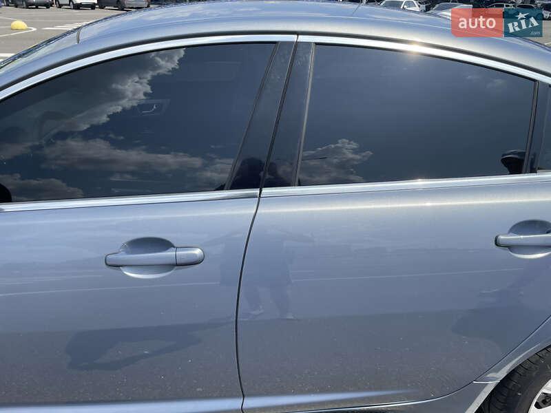 Седан Jaguar XF 2013 в Києві