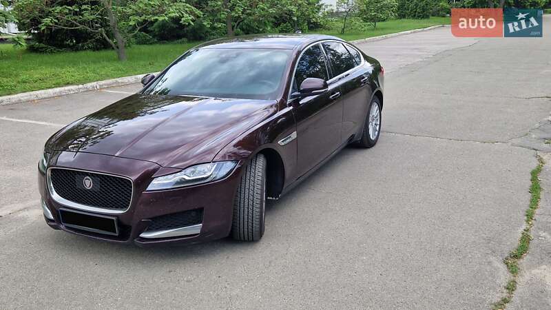 Седан Jaguar XF 2020 в Киеве