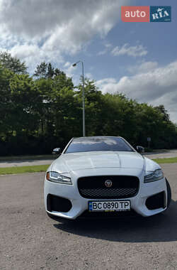 Седан Jaguar XF 2016 в 