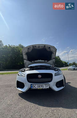 Седан Jaguar XF 2016 в 