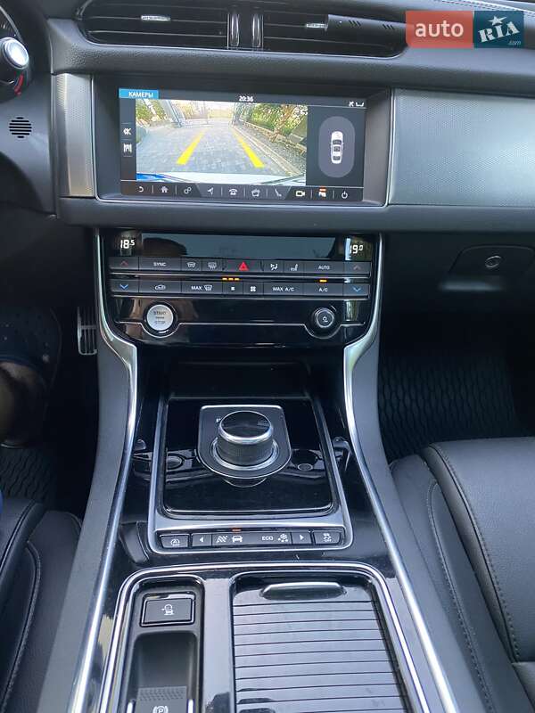Седан Jaguar XF 2018 в Луцке фото 18 Седан Jaguar XF 2018 в Луцке