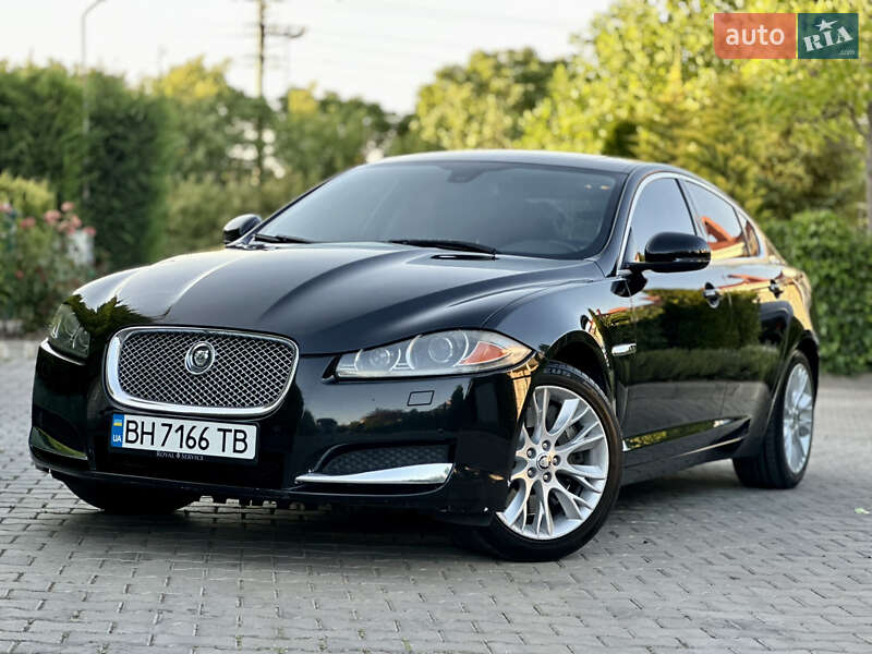 Jaguar XF 2013