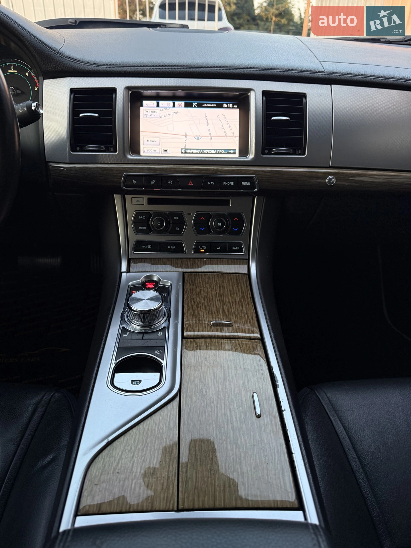 2015 Jaguar XF - мініатюра 14