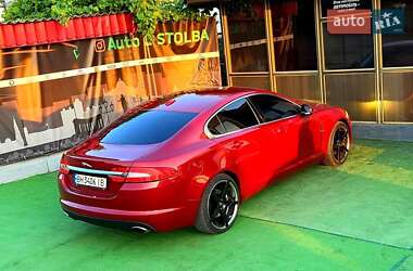 Седан Jaguar XF 2012 в 