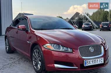 Седан Jaguar XF 2012 в 