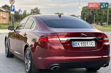 Седан Jaguar XF 2012 в 
