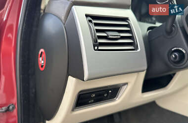 Седан Jaguar XF 2012 в 