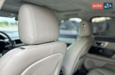 Седан Jaguar XF 2012 в 