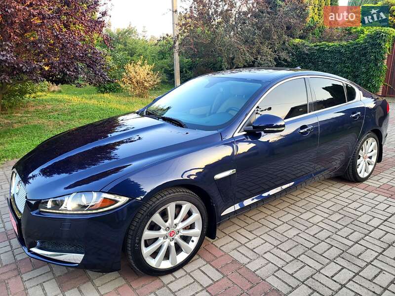 Седан Jaguar XF 2013 в Запорожье
