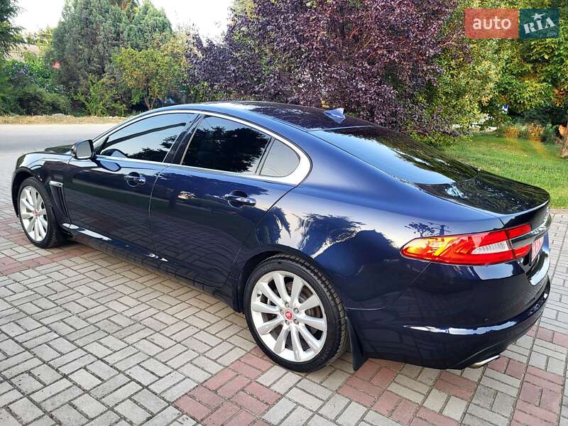 Седан Jaguar XF 2013 в Запорожье