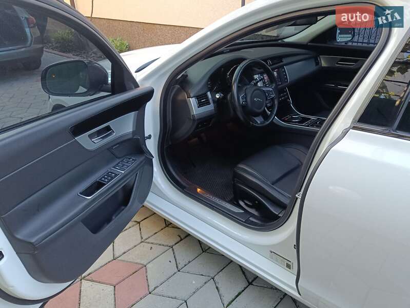 Седан Jaguar XF 2016 в Виноградові фото 17 Седан Jaguar XF 2016 в Виноградові