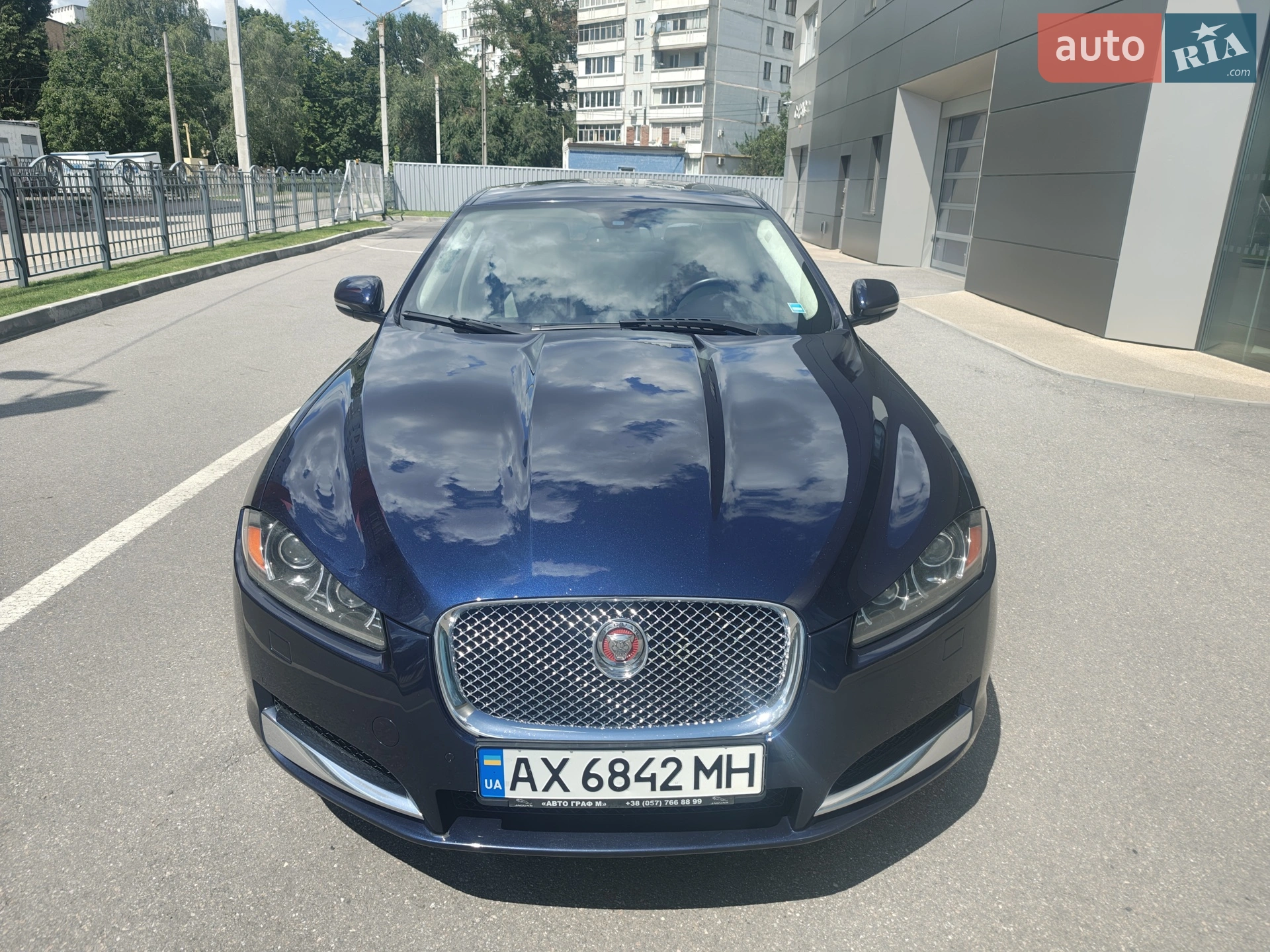 2015 Jaguar XF - мініатюра 3