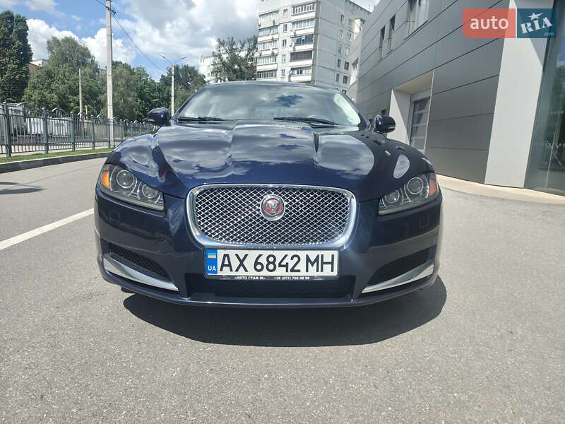 Седан Jaguar XF 2015 в Харькове фото 4 Седан Jaguar XF 2015 в Харькове