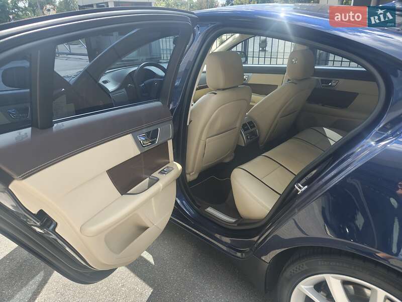 Седан Jaguar XF 2015 в Харькове фото 23 Седан Jaguar XF 2015 в Харькове