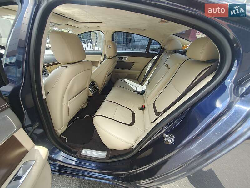 Седан Jaguar XF 2015 в Харькове фото 25 Седан Jaguar XF 2015 в Харькове