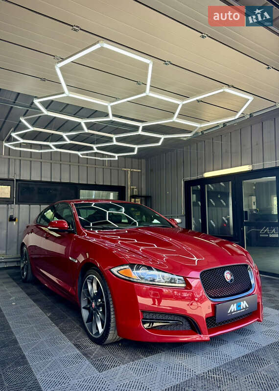 Jaguar XF 2015