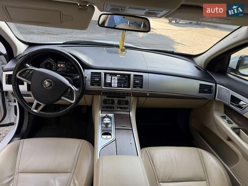 Седан Jaguar XF 2014 в Днепре фото 17 Седан Jaguar XF 2014 в Днепре