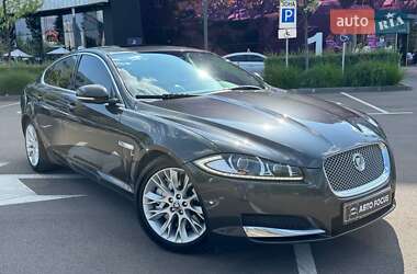 Седан Jaguar XF 2012 в Киеве