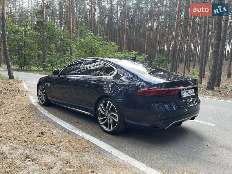 Седан Jaguar XF 2024 в Полтаве