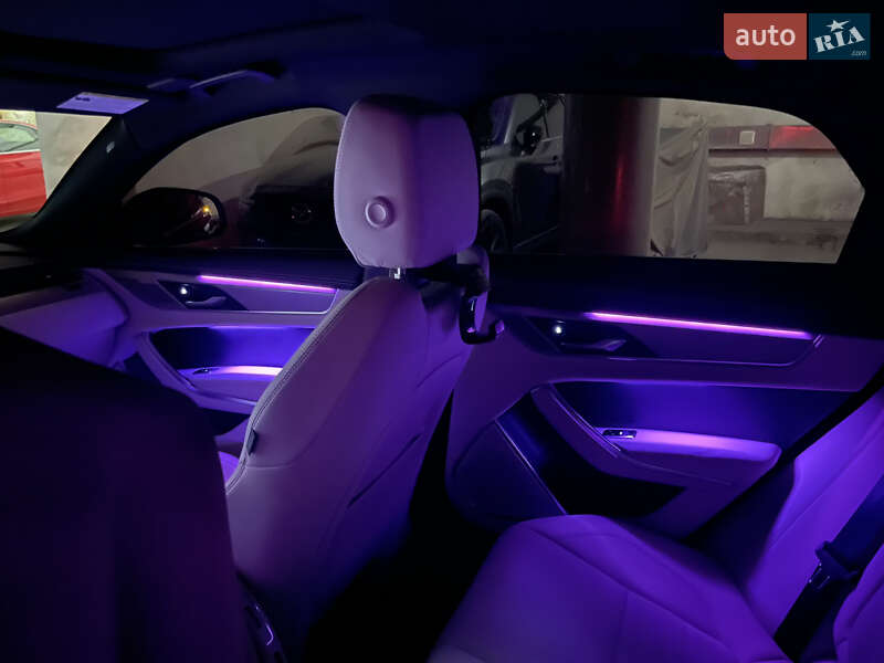Седан Jaguar XF 2024 в Полтаве