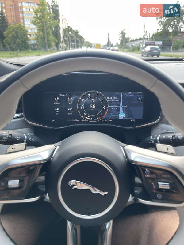 Седан Jaguar XF 2024 в Полтаве