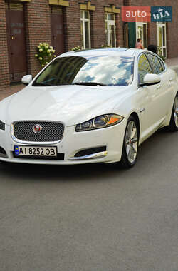 Седан Jaguar XF 2014 в Киеве