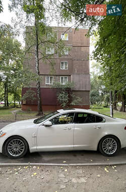 Седан Jaguar XF 2009 в 