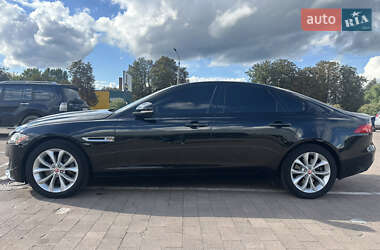 Седан Jaguar XF 2016 в Житомирі