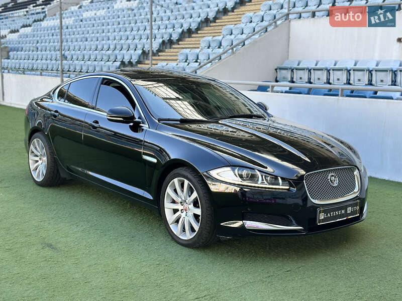 Седан Jaguar XF 2013 в Одессе