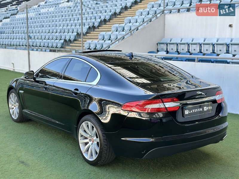 Седан Jaguar XF 2013 в Одессе
