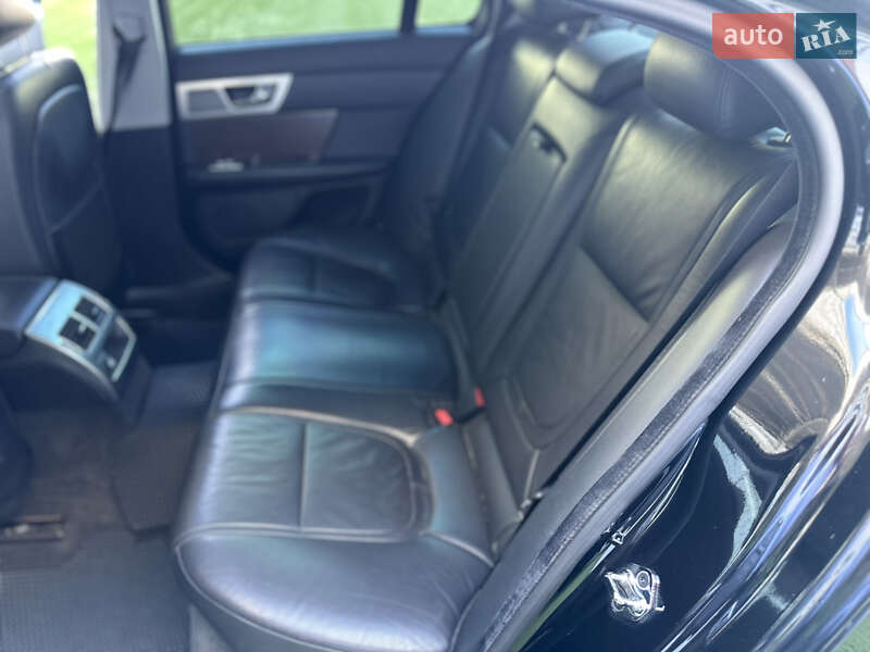 Седан Jaguar XF 2013 в Одессе