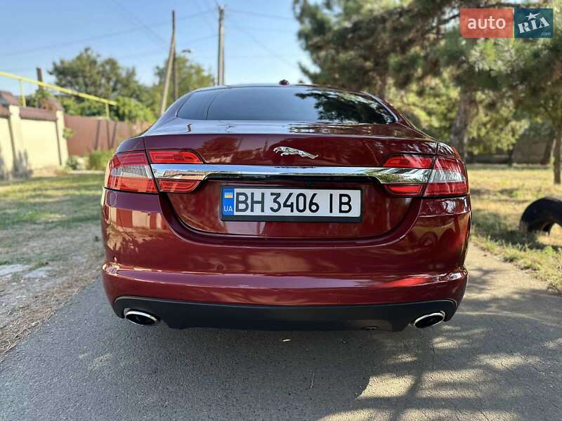 Седан Jaguar XF 2012 в Одессе