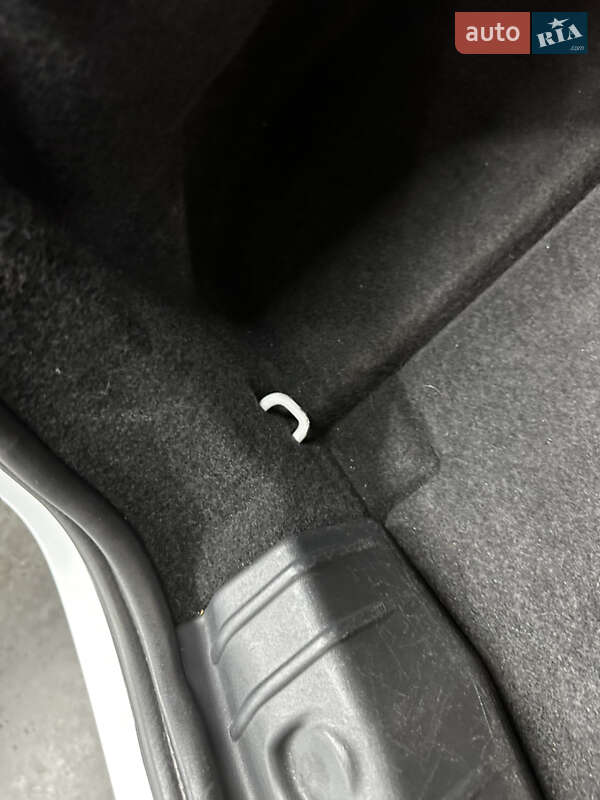 Седан Jaguar XF 2017 в Києві