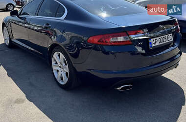 Седан Jaguar XF 2008 в 