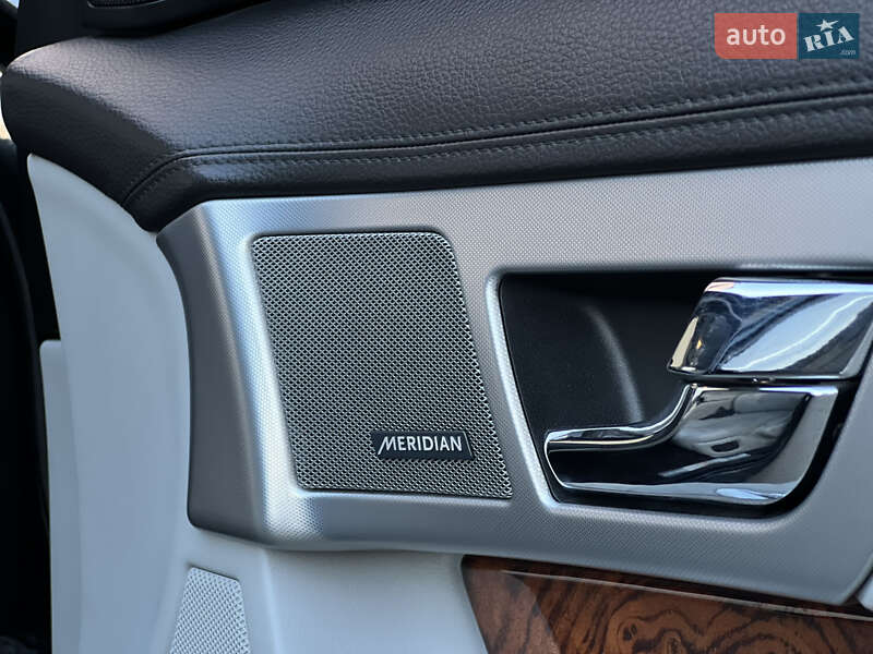 Седан Jaguar XF 2014 в Тернополі