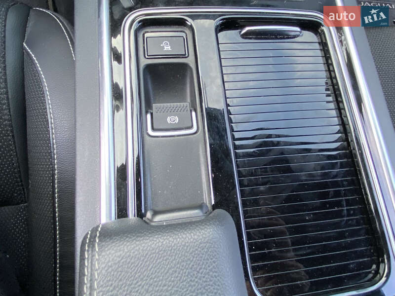 Універсал Jaguar XF 2019 в Києві фото 39 Універсал Jaguar XF 2019 в Києві