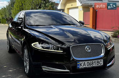 Седан Jaguar XF 2013 в 