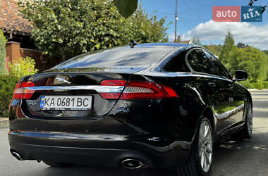 Седан Jaguar XF 2013 в 