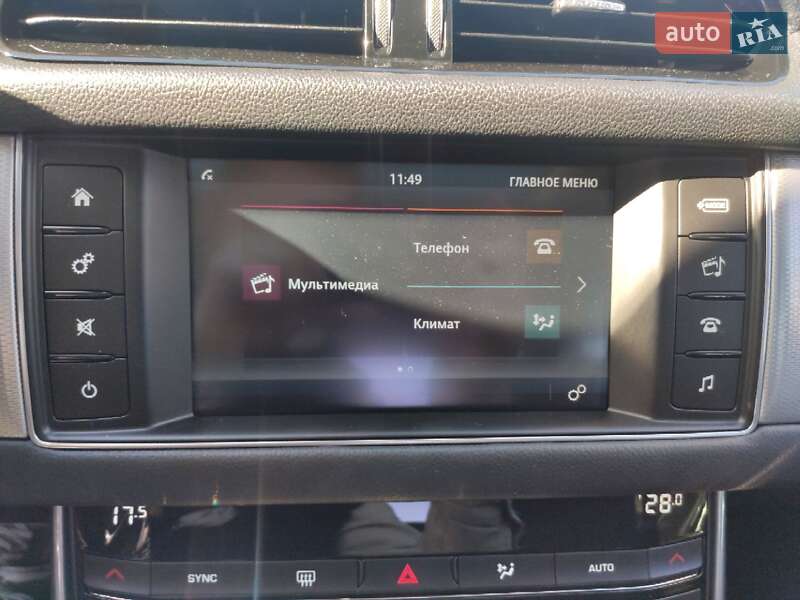 Седан Jaguar XF 2017 в Киеве