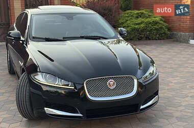 Седан Jaguar XF 2014 в 