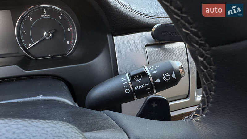 Седан Jaguar XF 2014 в Киеве