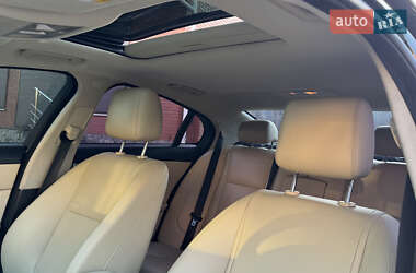 Седан Jaguar XF 2014 в 